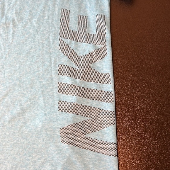 Nike Dri Fit Baby Blue Tshirt SZ Small - Picture 2 of 6